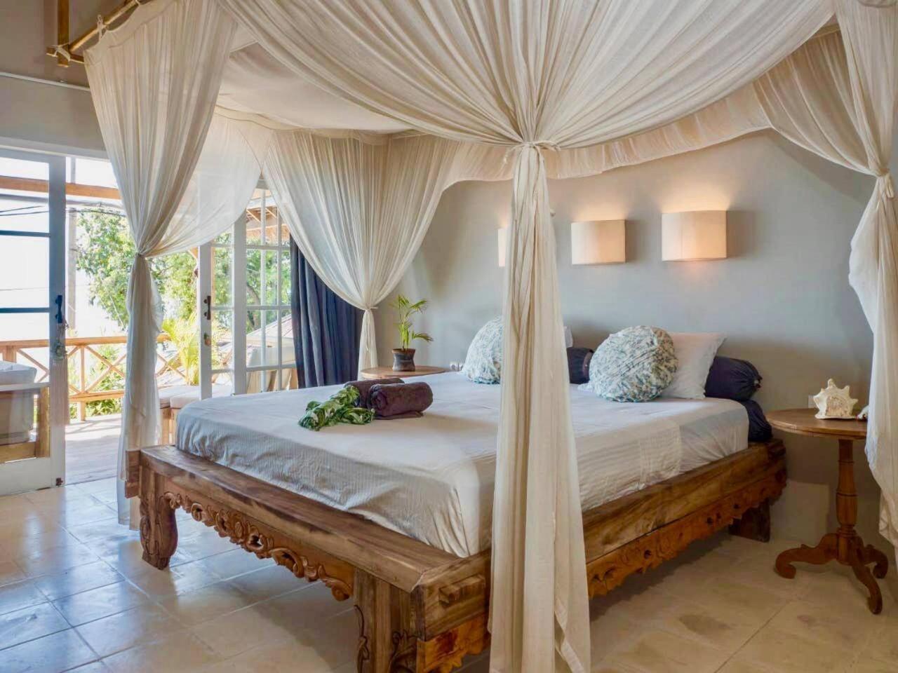 Serenity Luxurious Beachfront Villa & Spa With Private Infinity Pool, 8 Guests Гили-Эйр Экстерьер фото